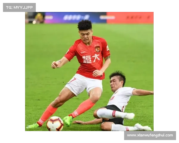 中超历史上最快红牌诞生背后:瞬间决定比赛命运的惊人一刻 中超历史上最快红牌诞生背后:瞬间决定比赛命运的惊人一刻